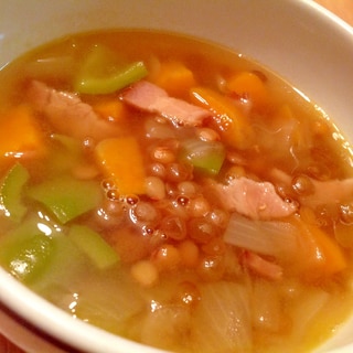 レンズ豆とベーコンと野菜のスープ